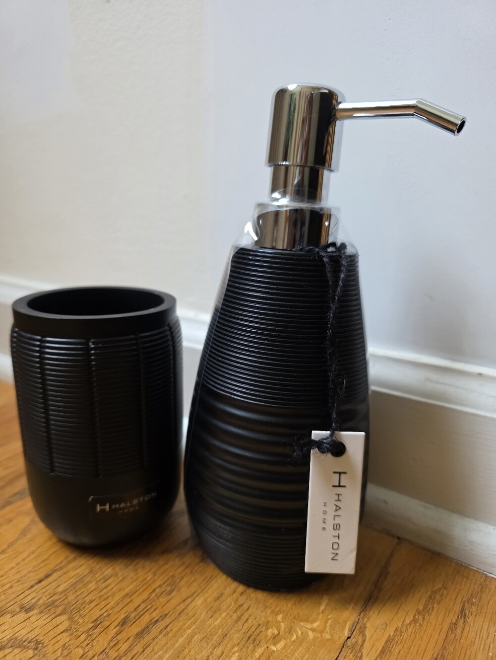Halston Home Black Ribbed Soap Dispenser & Toothbrush Cup Holder NEW